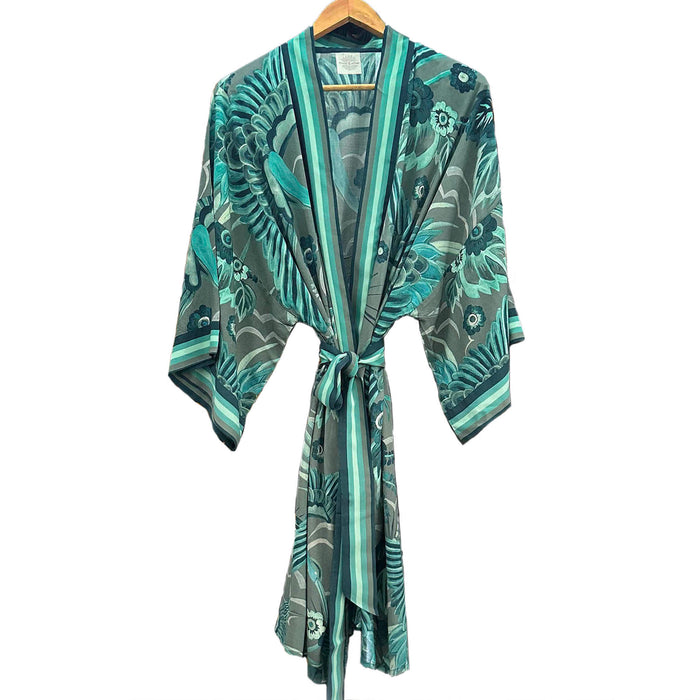 KIMONOS