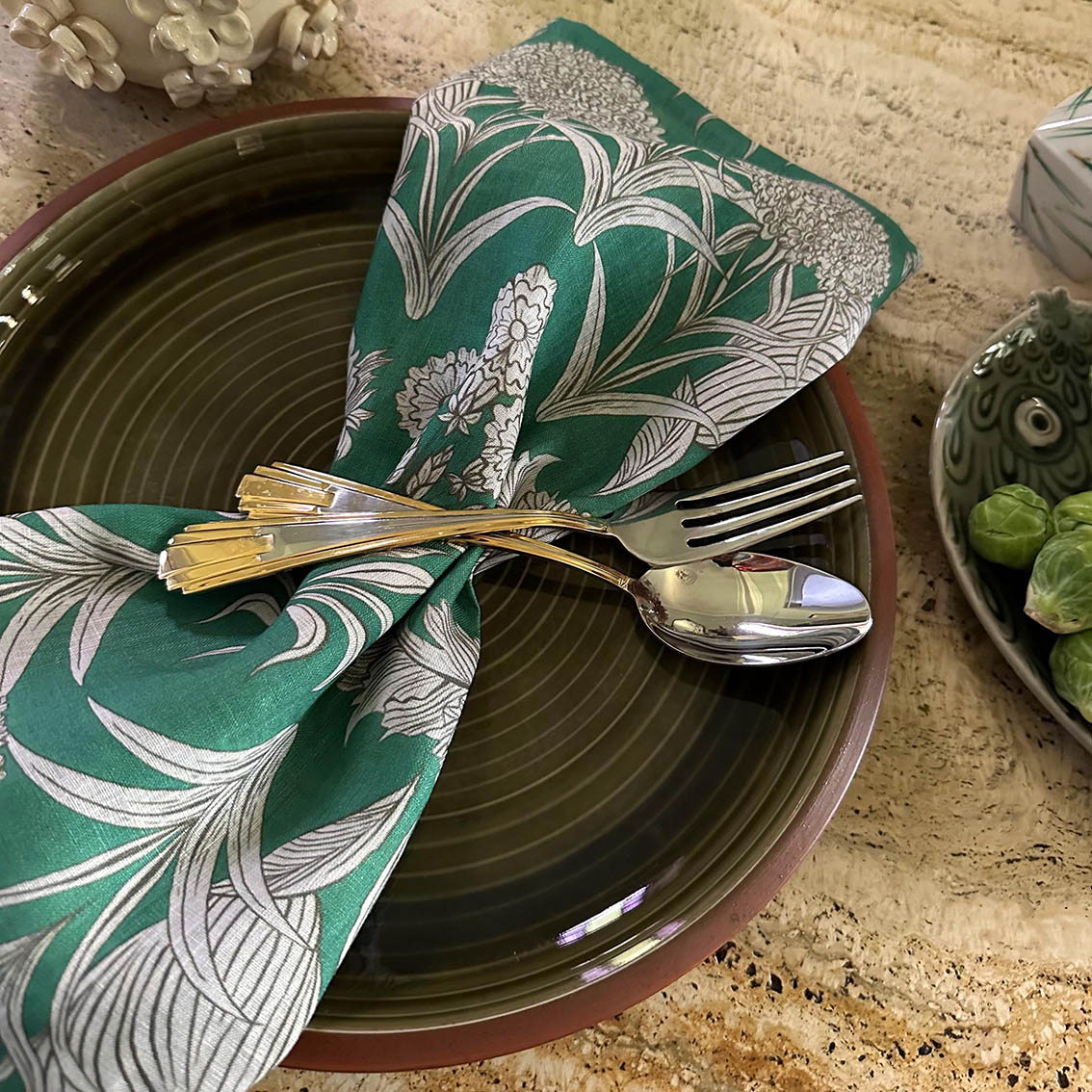 "Country Garden" Linen Napkins EMERALD - SET OF 4