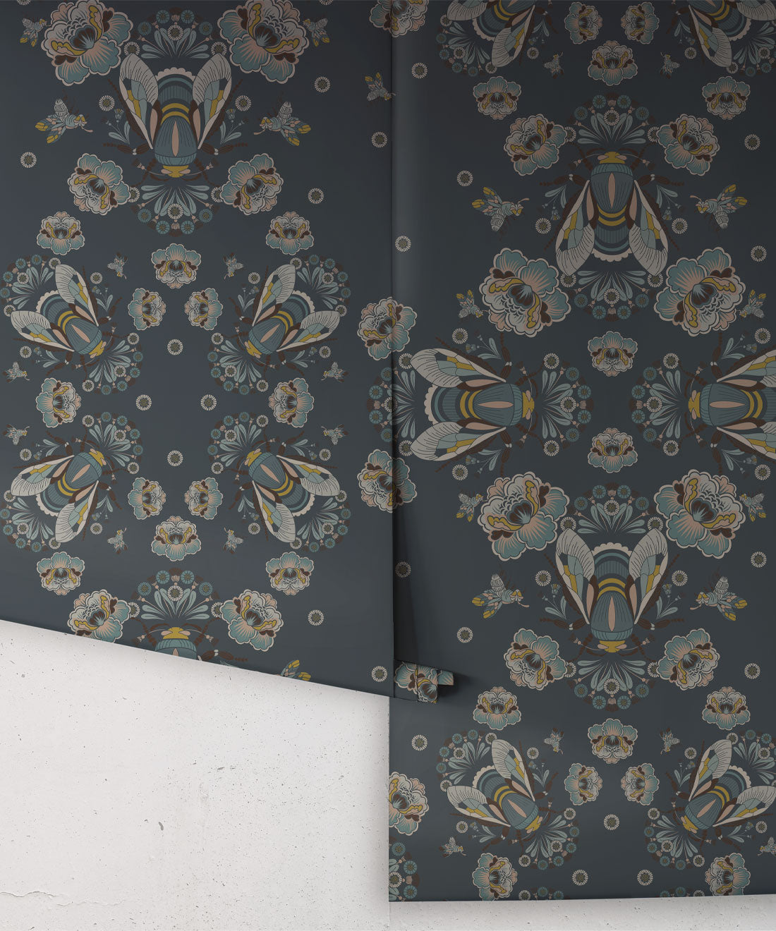 Bees Lace Wallpaper