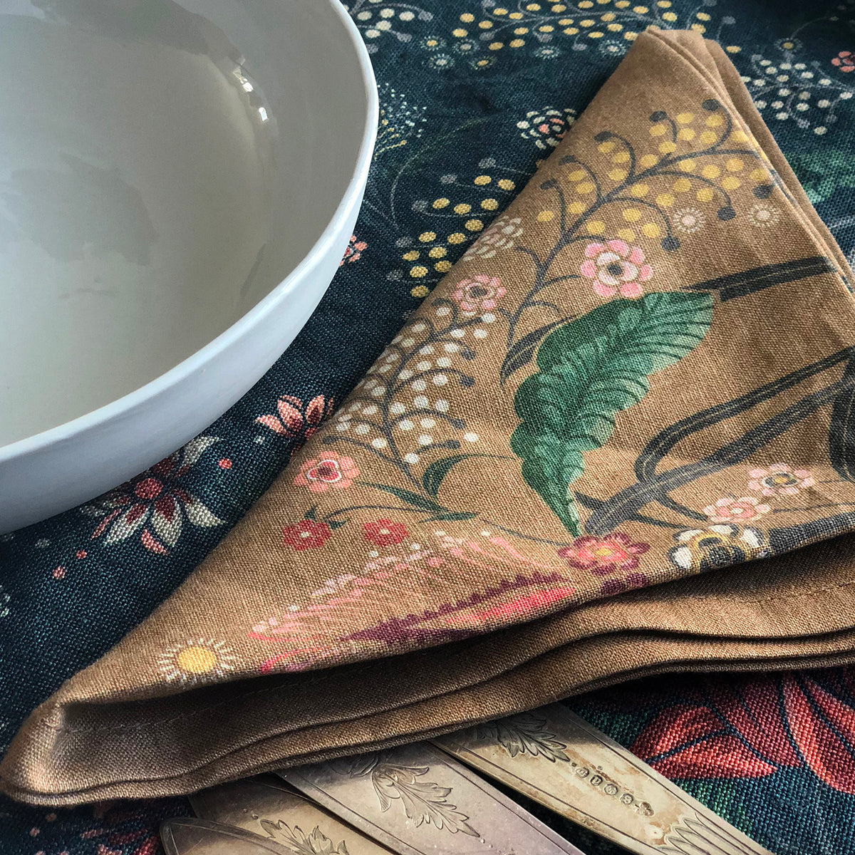 "Bush Bouquet" Linen Napkins - Gold - SET OF 4