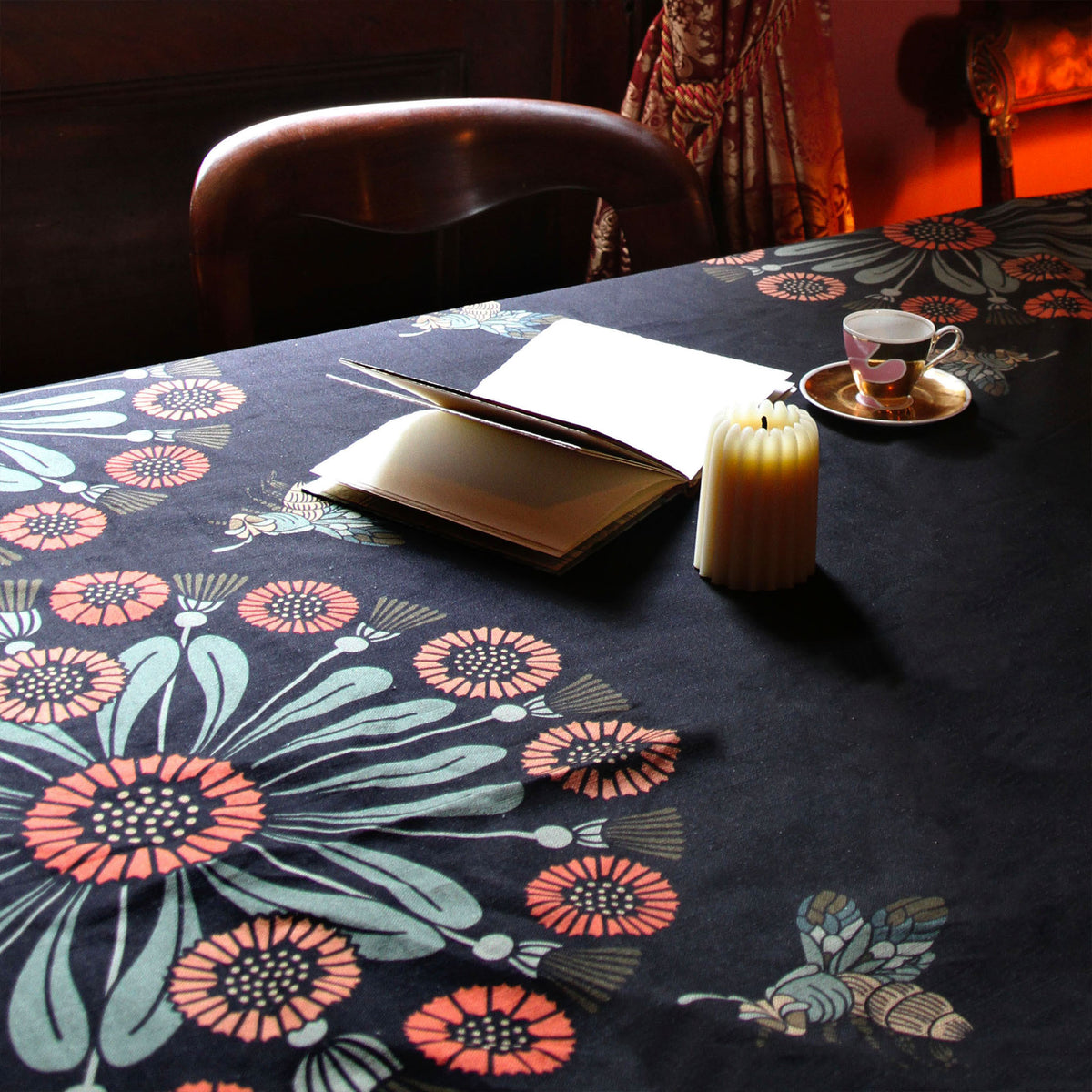 "Daisy Chain" Linen Napkins - SET OF 4